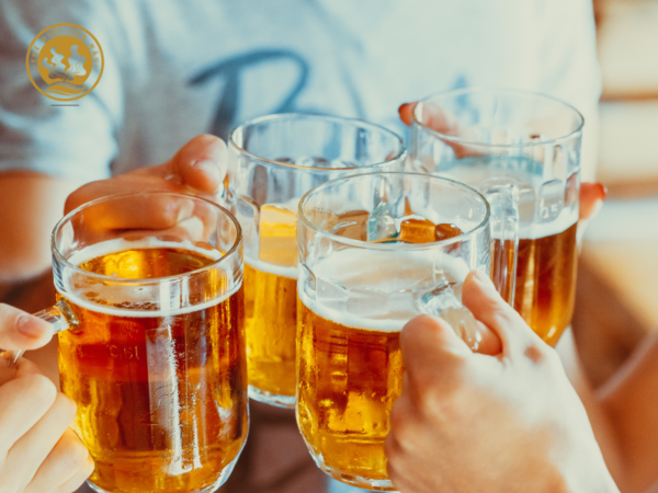 Lạm dụng rượu bia là nguyên nhân phổ biến nhất gây ra căn bệnh xơ gan này
